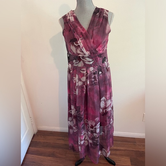 Style Floral Dress - Picture 1 of 13